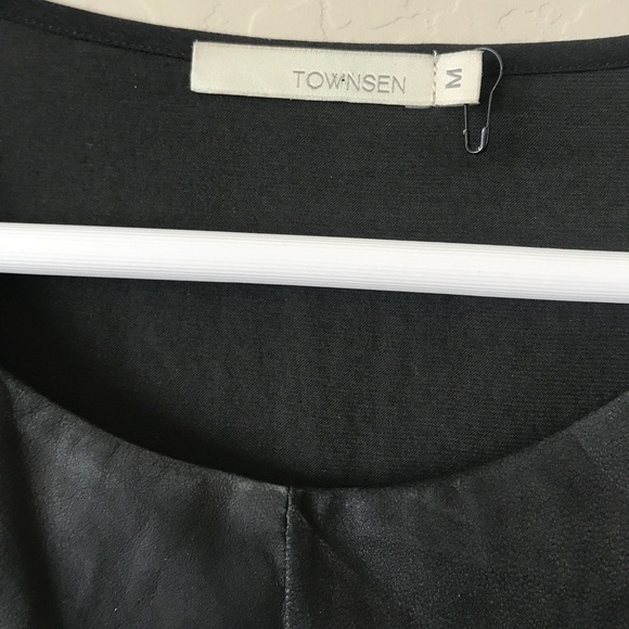 {NORDSTROM} Townsen Noir Sleeveless Leather Blouse - Picture 4 of 8